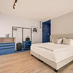 Motel42-temporary Living شقة فندقية