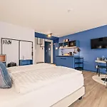 شقة فندقية Motel42-temporary Living فريدريشسهافن