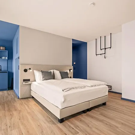 Motel42-temporary Living Aparthotel