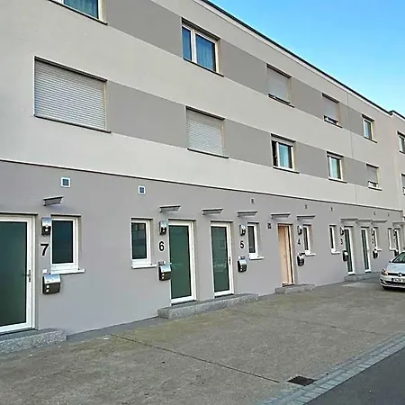 Hotel apartamentowy Motel42-temporary Living 3*
