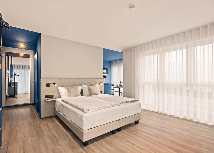 Motel42-temporary Living 3*