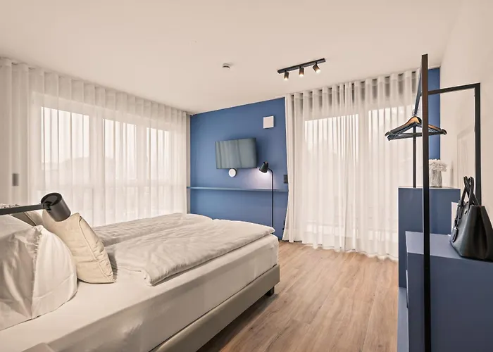 Motel42-temporary Living