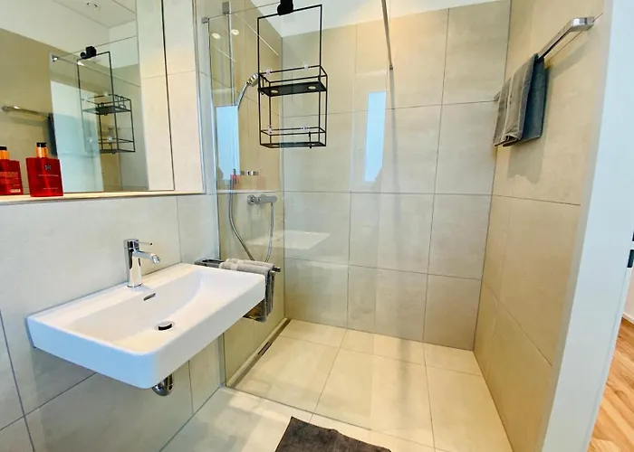 Motel42-temporary Living